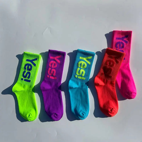 "Yes!" Skateboard Mid Crew Socks – Unisex Breathable Street Sport Socks